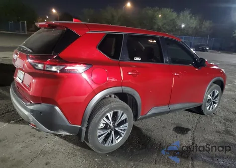 2021 Nissan Rogue Sv z USA, uszkodzony, nr VIN 5N1AT3BA7MC800376